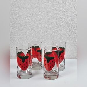 Indiana Glass Strawberry Decal Drinking Glasses Set of 4 Retro Vintage Tumblers.